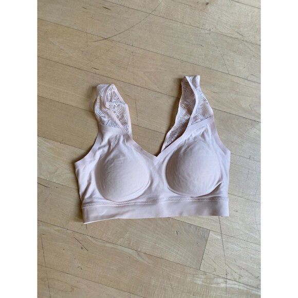 CHANTELLE Soft Stretch Padded Bra Top with Lace Back XS/S BNWOT - Picture 3 of 6